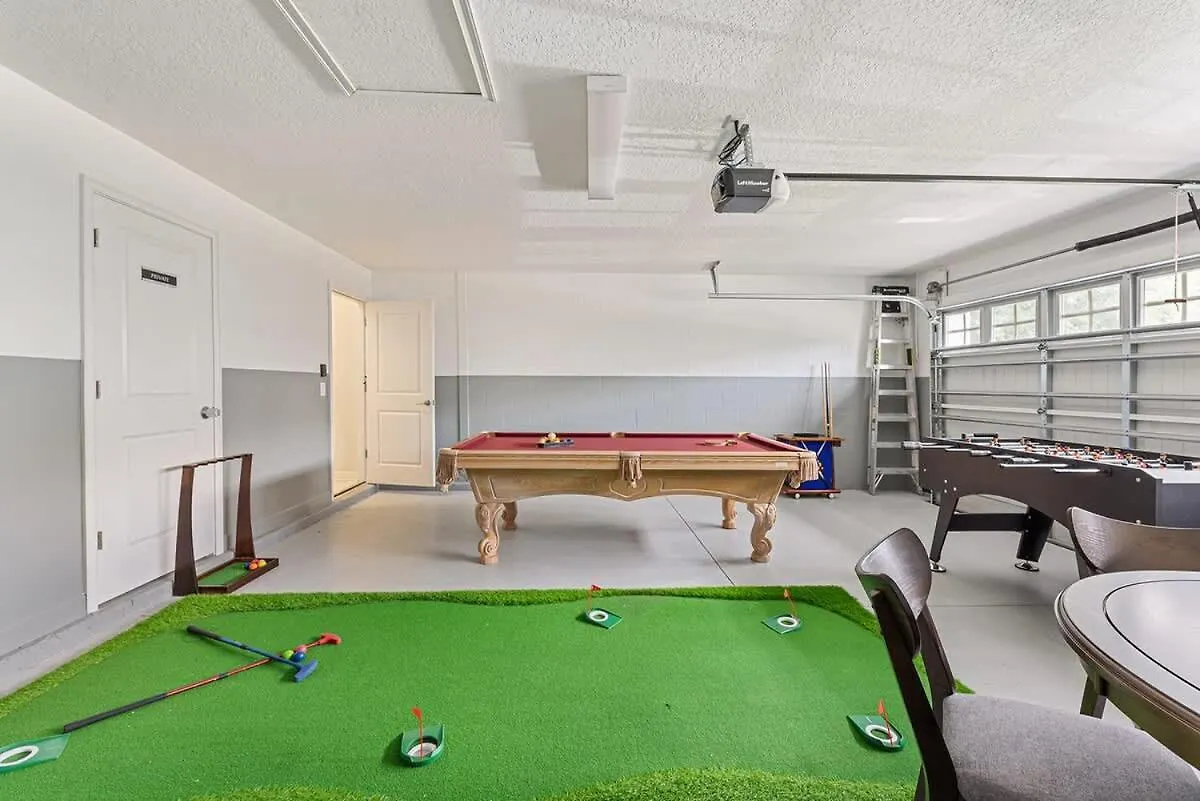 6 Bedroom Book Now Low Price Cg9084 Davenport
