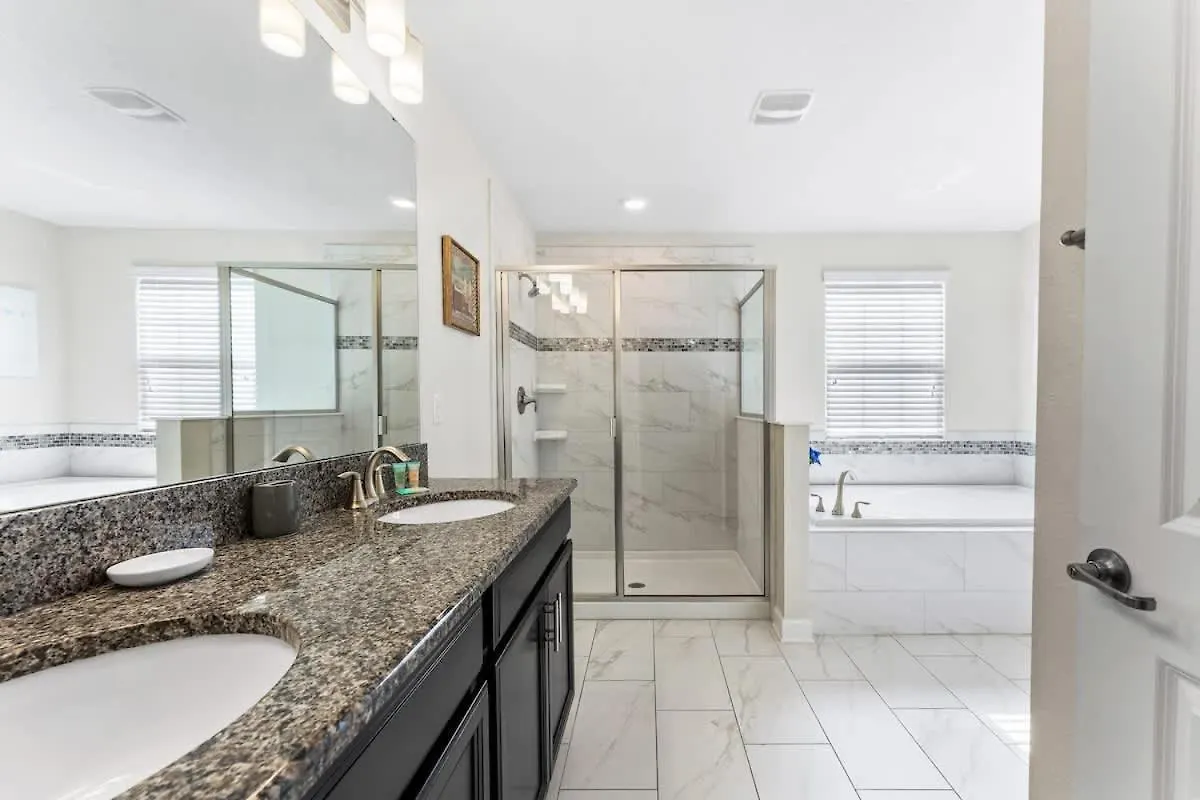 Holiday home 6 Bedroom Book Now Low Price Cg9084 Davenport United States