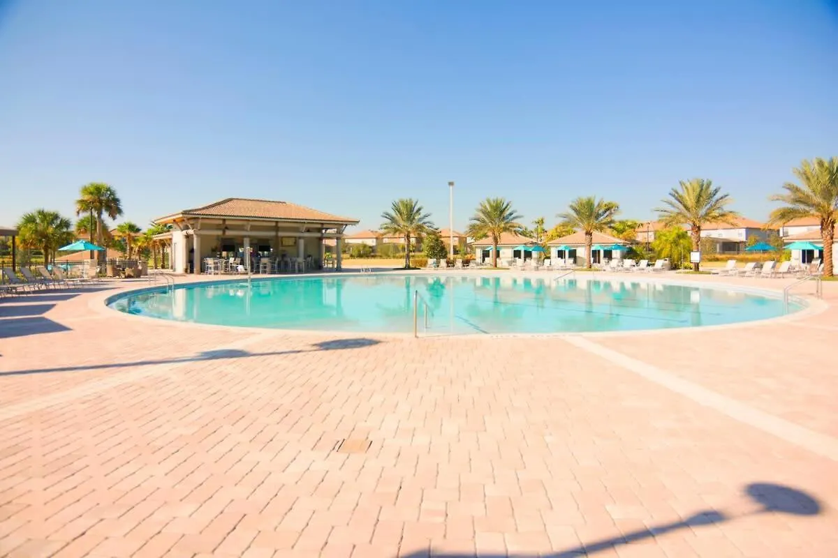 Holiday home 6 Bedroom Book Now Low Price Cg9084 Davenport