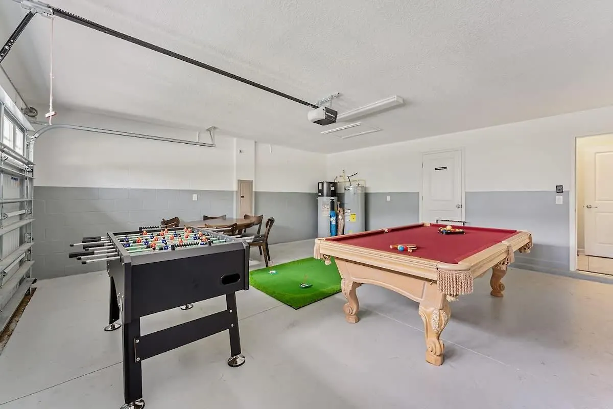 6 Bedroom Book Now Low Price Cg9084 Davenport Holiday home