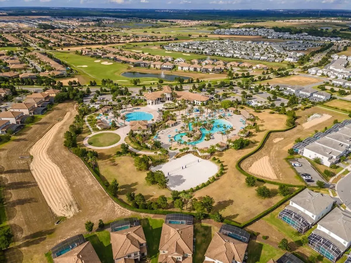 6 Bedroom Book Now Low Price Cg9084 Davenport Holiday home