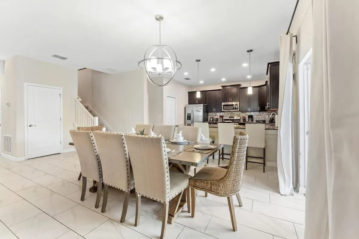 6 Bedroom Book Now Low Price Cg9084 Davenport